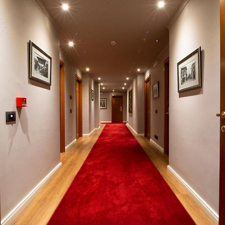 Classic Hotel Tirana Kültér fotó