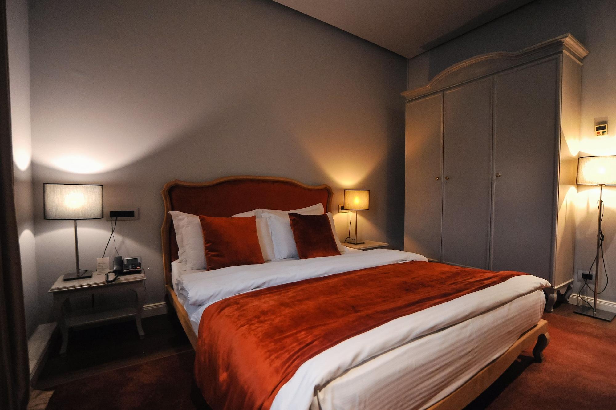 Classic Hotel Tirana Kültér fotó