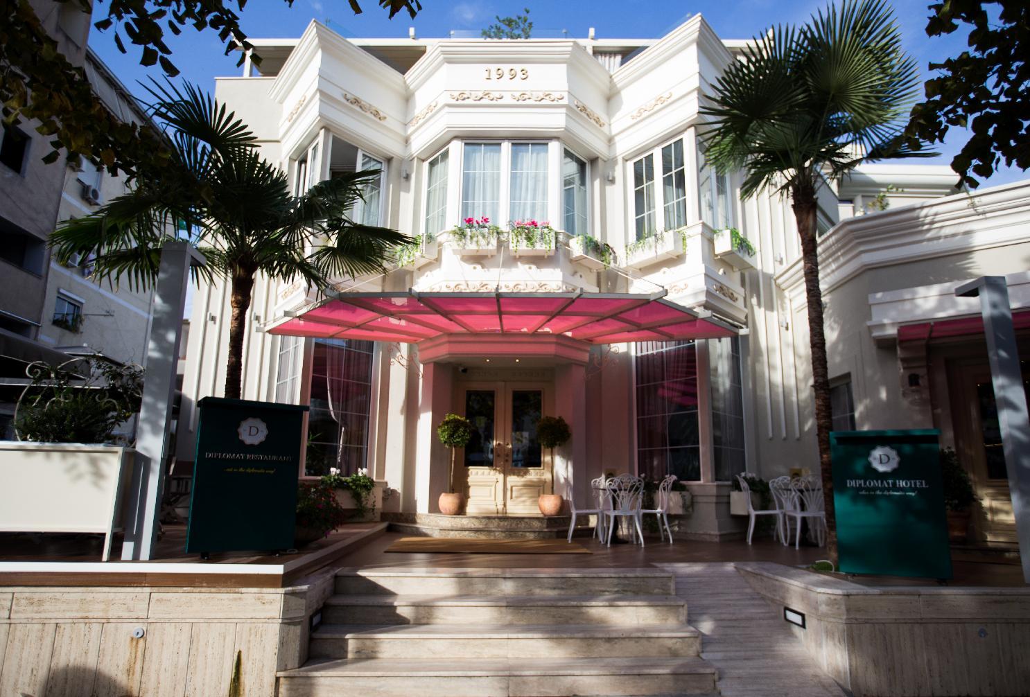 Classic Hotel Tirana Kültér fotó