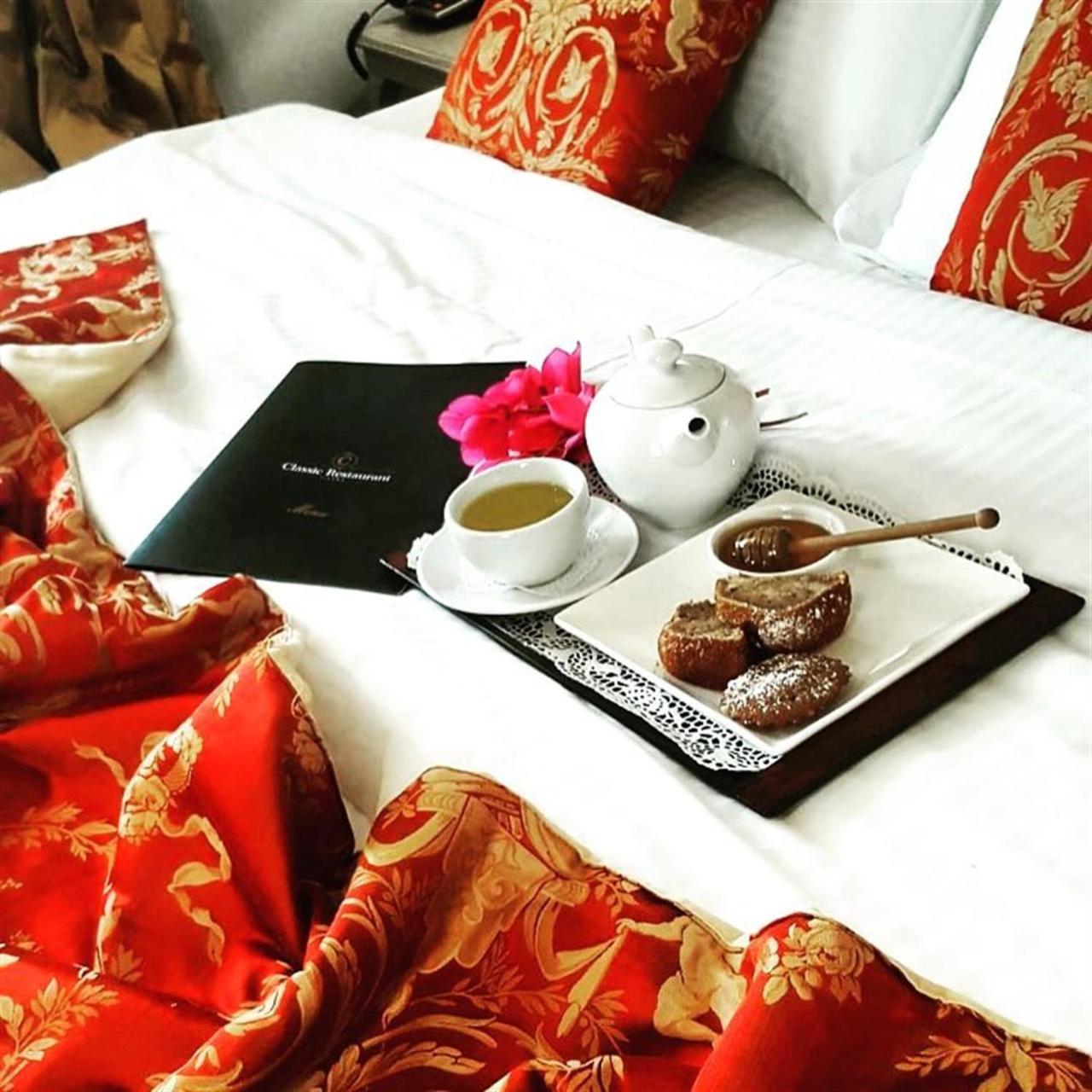 Classic Hotel Tirana Kültér fotó